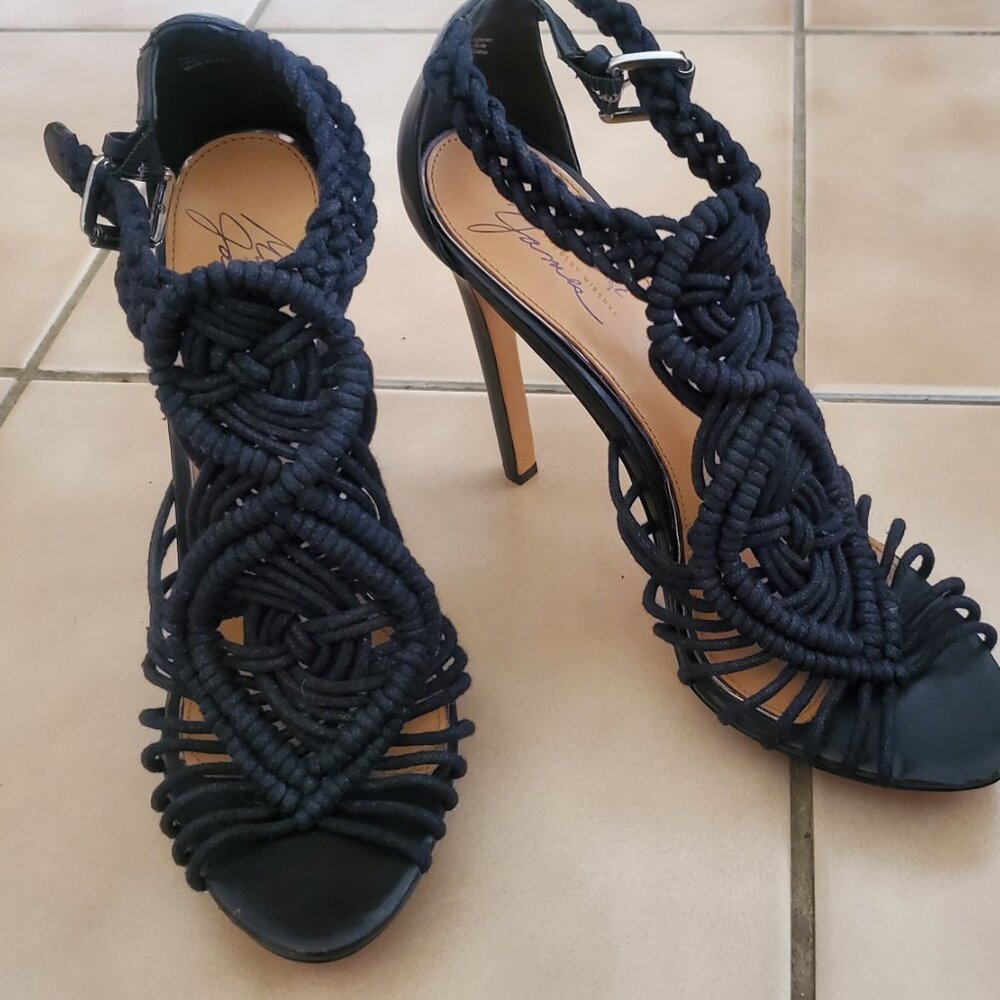 NWOT Badgley Mischka Strappy Heels – Size 9.5 - Picture 2 of 16